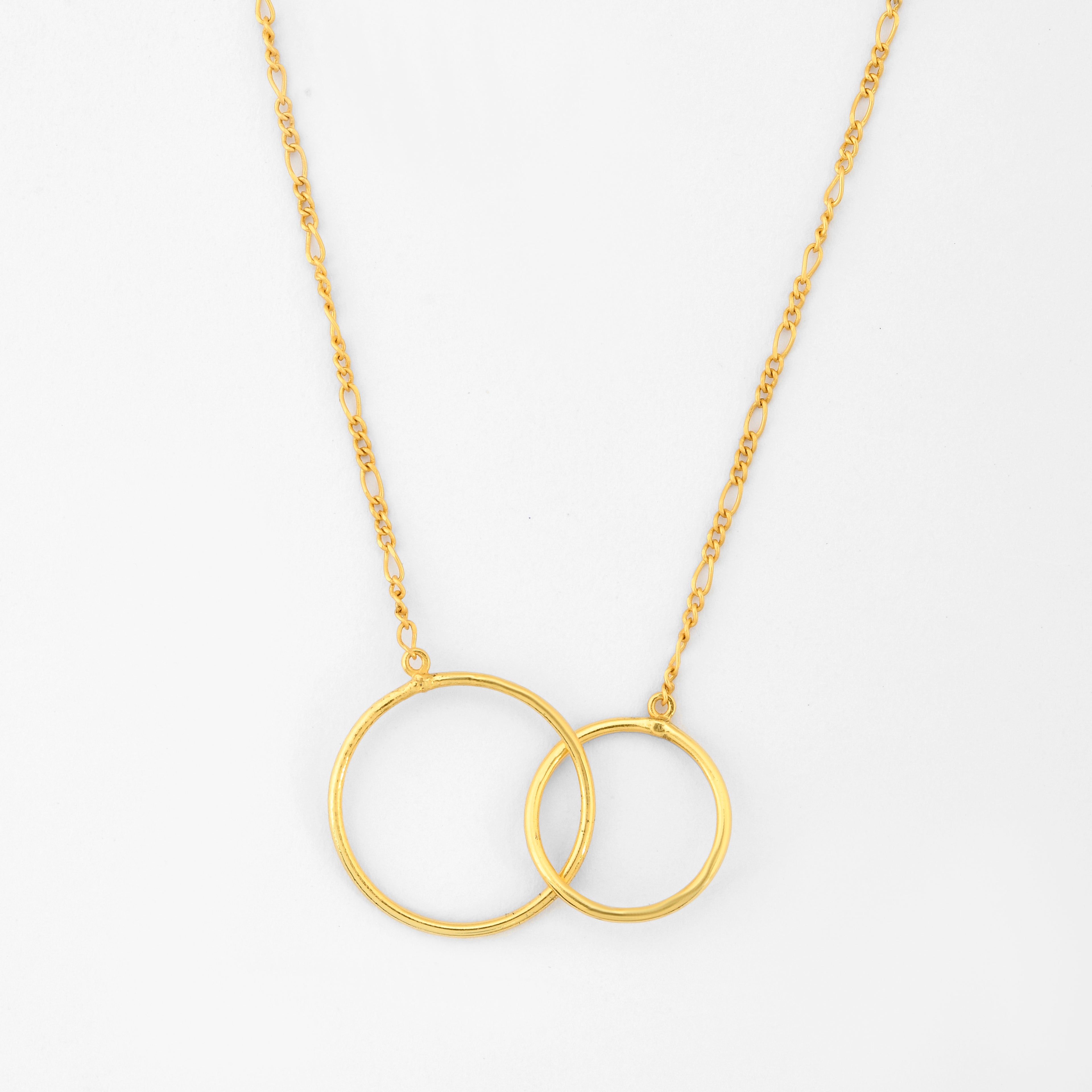 Interlinked Rings Pendant Necklace