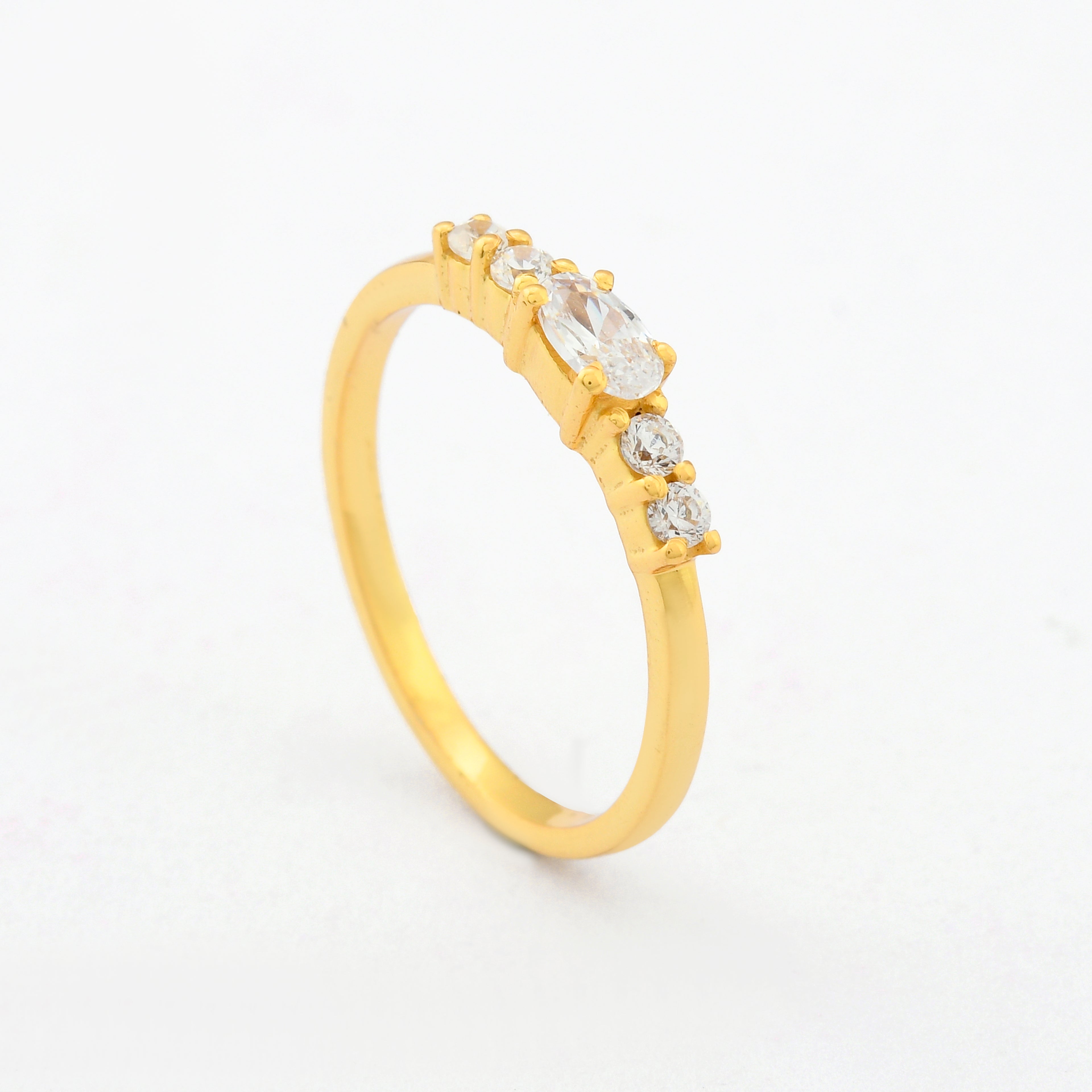 Oval Diamond Zirconia Half Lace Ring