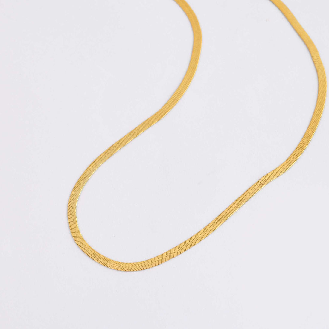 Bold Herringbone Chain Waistband